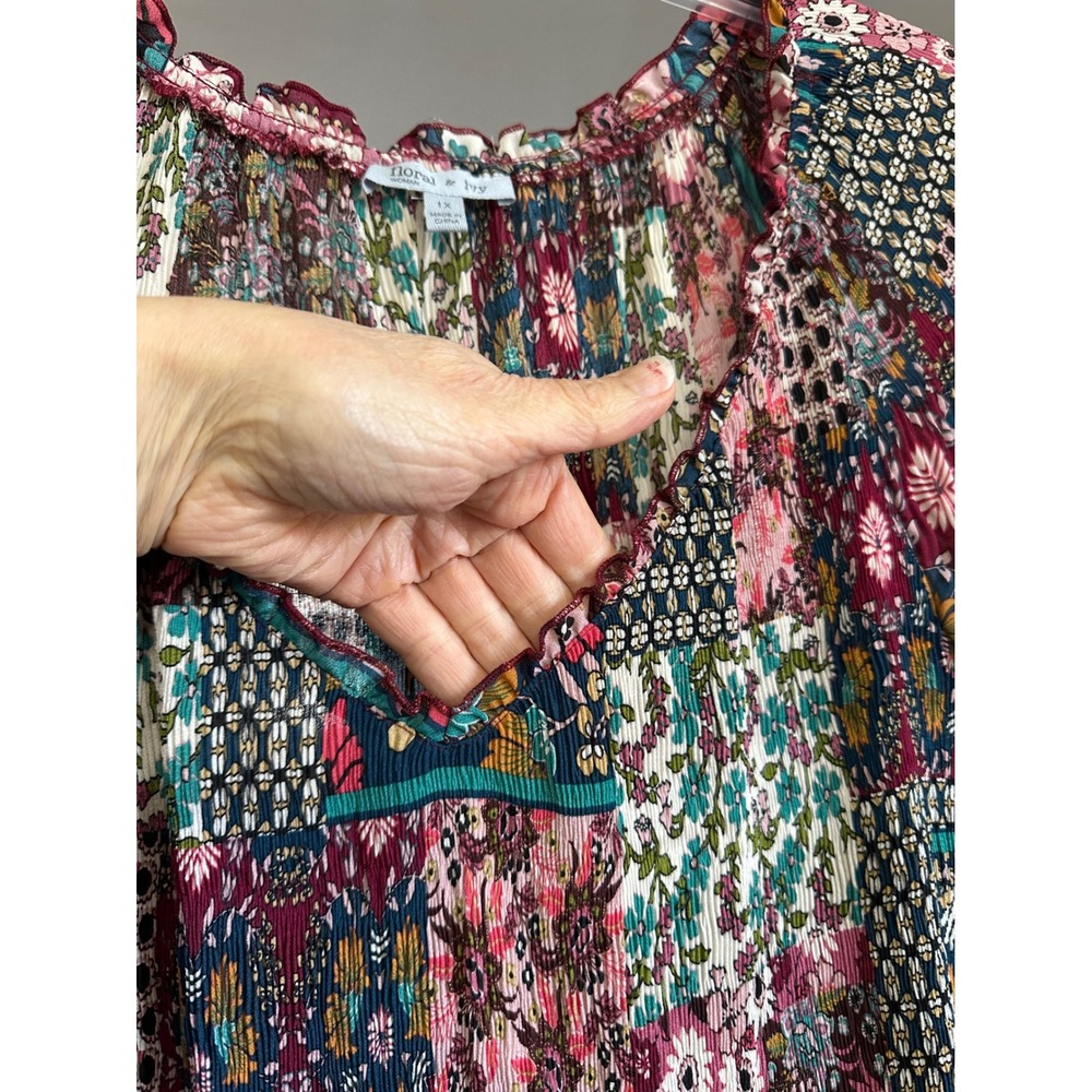 Floral‎ & Ivy Woman Patchwork Floral Smocked Boho Blouse 1X Multicolor Fairycore - Picture 7 of 8